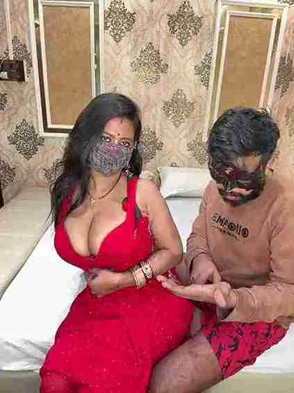 Indian_Lisa sexy bhabi nude webcam fucked by her man live cam