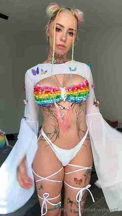 Courtneyheart1 Sexy Babe Horny Naked Fuck