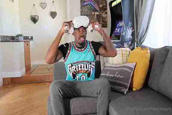 Emma Magnolia Surrenders To Double BBC Hardcore Fuck Ecstasy