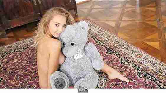 Amber Plushies slowmo carpet dance nude