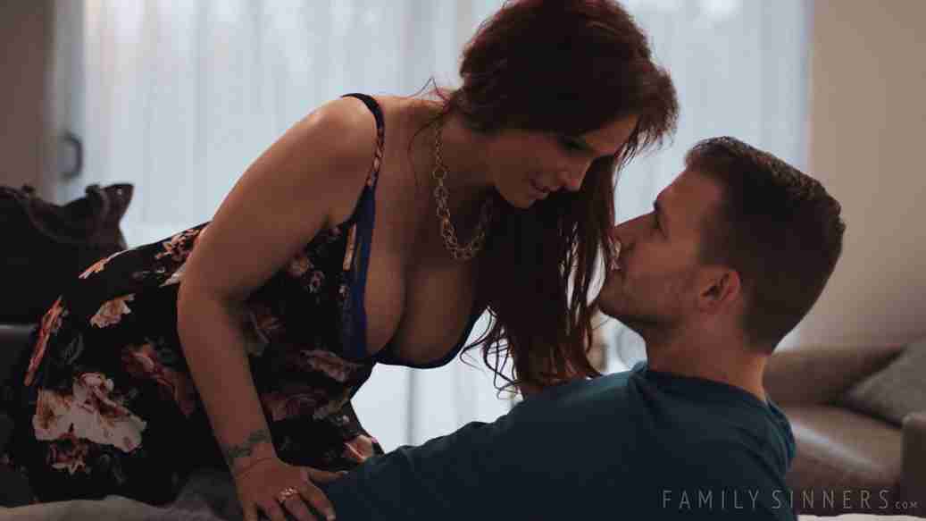 Syren De Mer Mothers Stepsons Nude Sex Passion